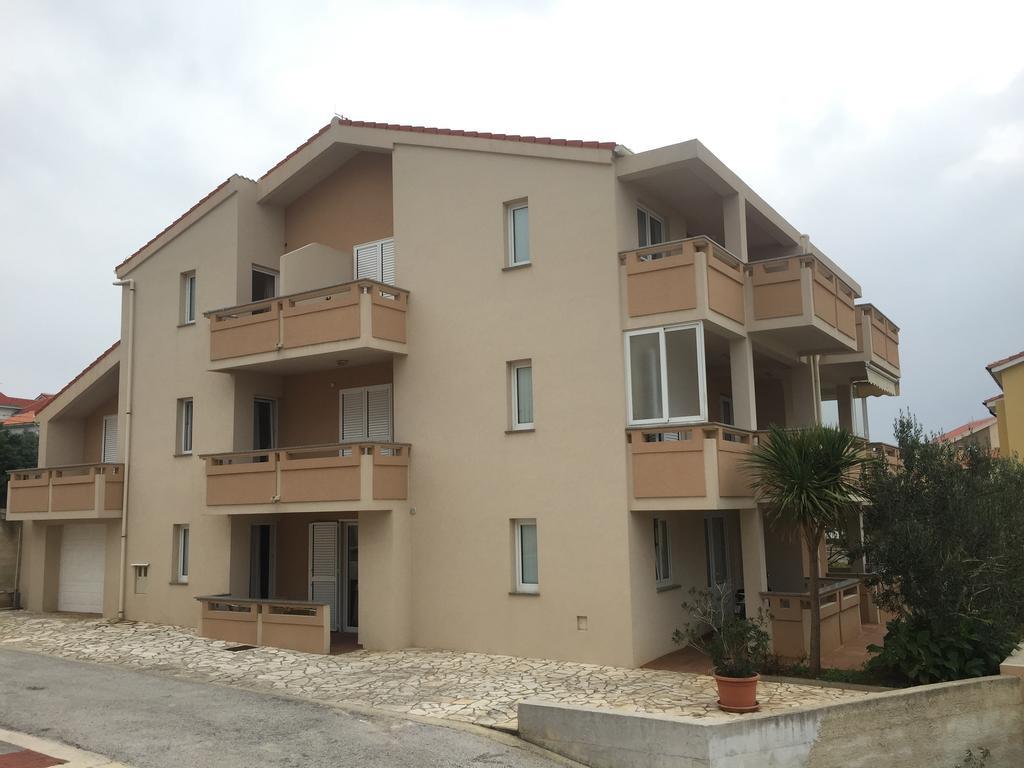 Apartments Marija Novalja Exterior photo